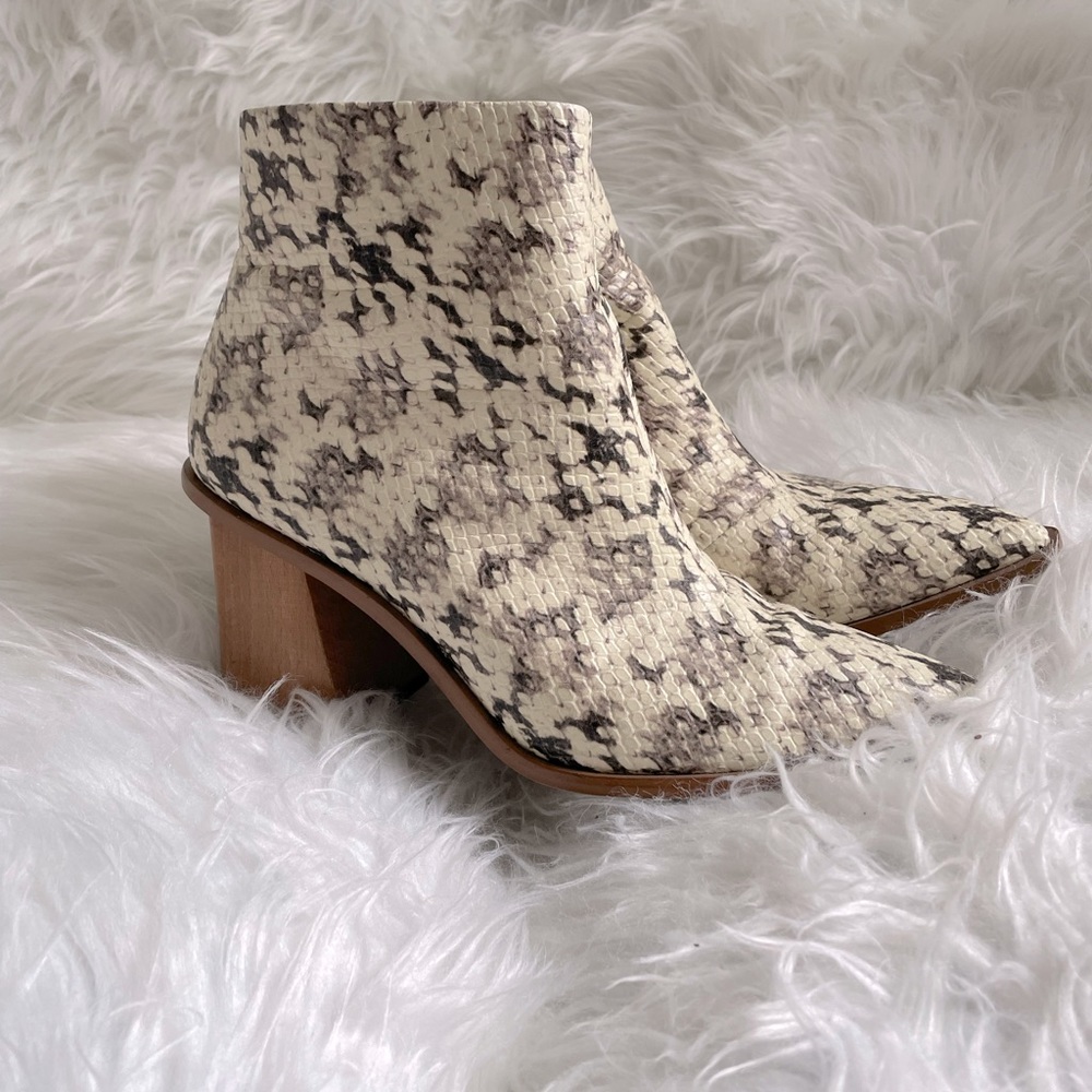 1.STATE Kelte Pointed Toe Bootie - Picture 6 of 13